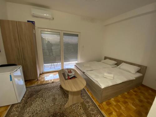 Apartmani Hadžić — 4-Star Luxury Hotel in Zivinice, Bosnia and Herzegovina