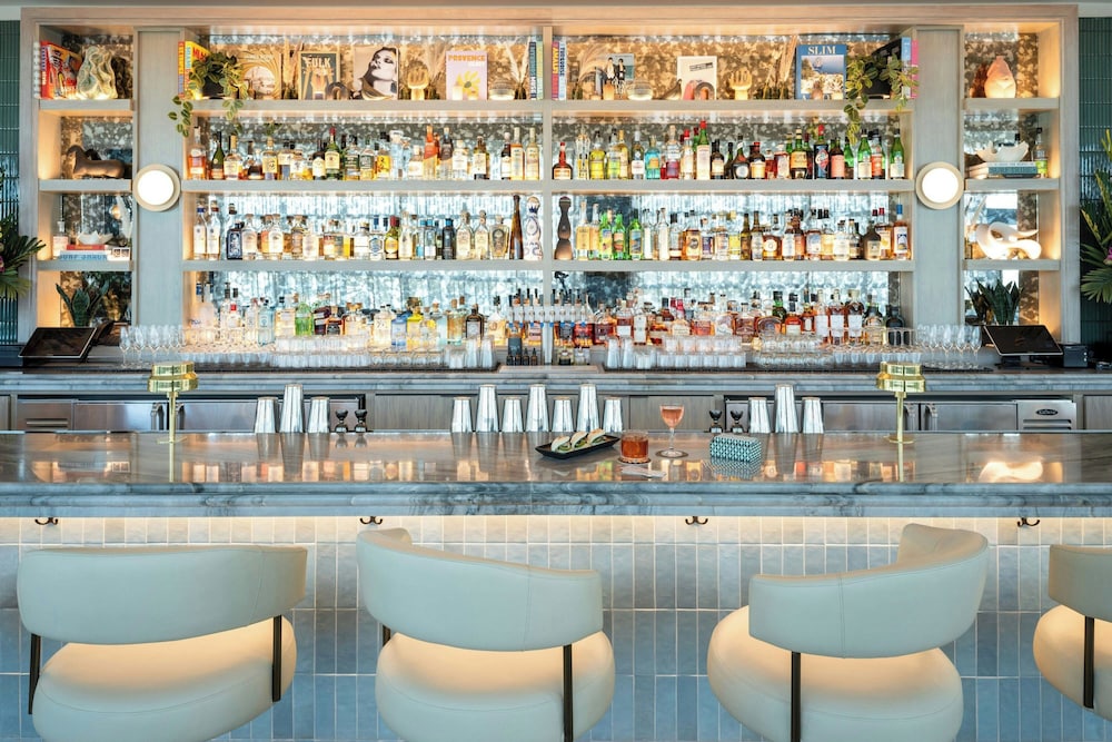 Moxy St. Petersburg Downtown - photo 39