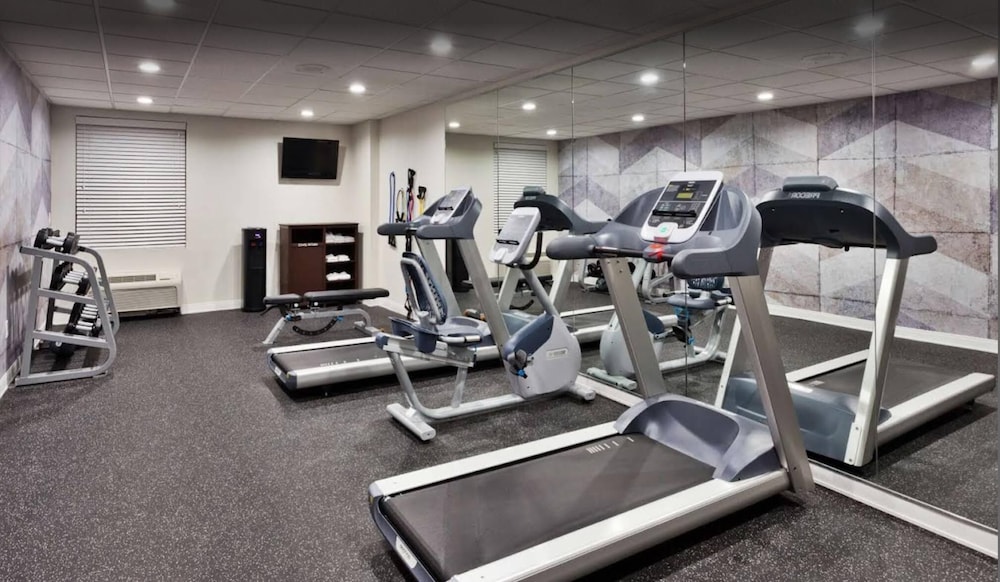 Best Western Plus Columbus North Ft. Moor - photo 18