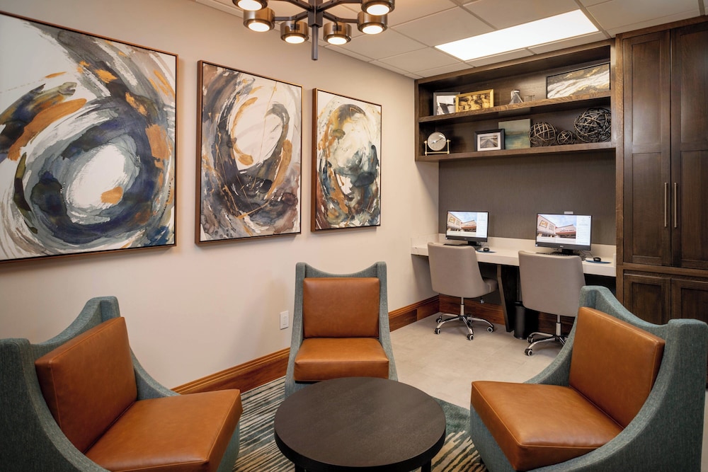 Delta Hotels by Marriott Huntington Mall - photo 18