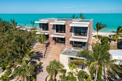 Villa Umi — 4-Star Luxury Hotel in Providenciales, Turks and Caicos Islands