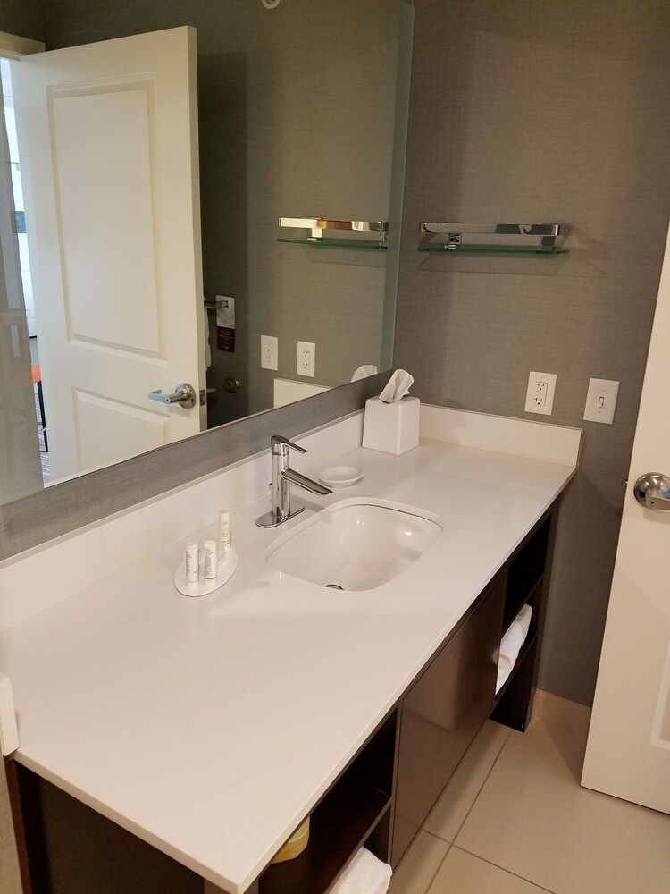 Residence Inn by Marriott Omaha Aksarben Village - photo 11