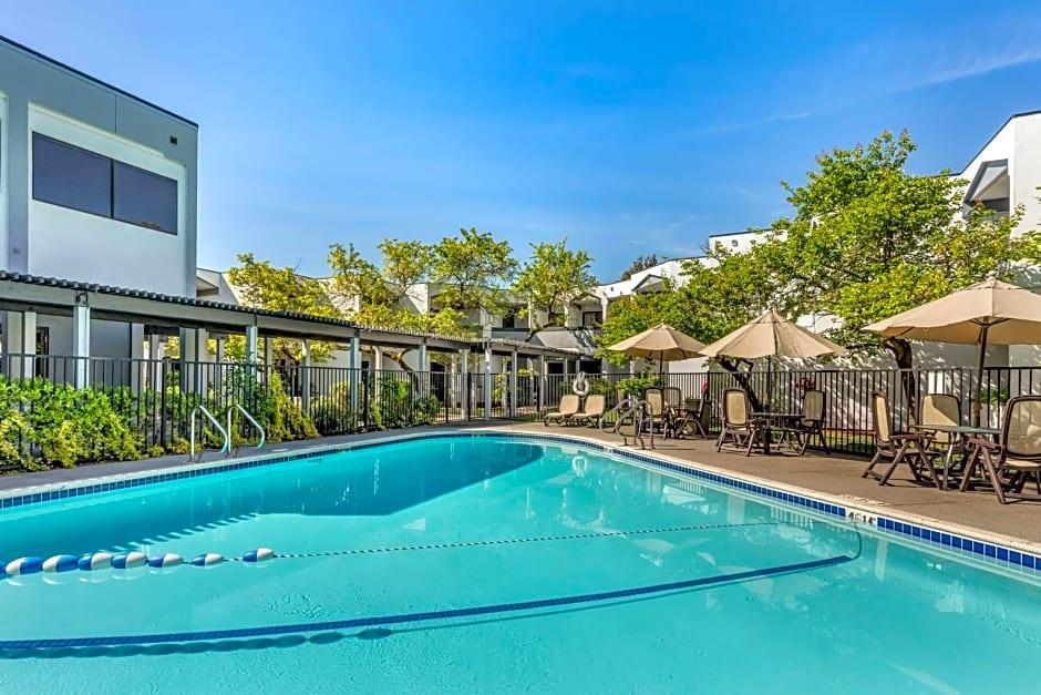 Americas Best Value Inn & Suites Wine Country Santa Rosa - photo 4