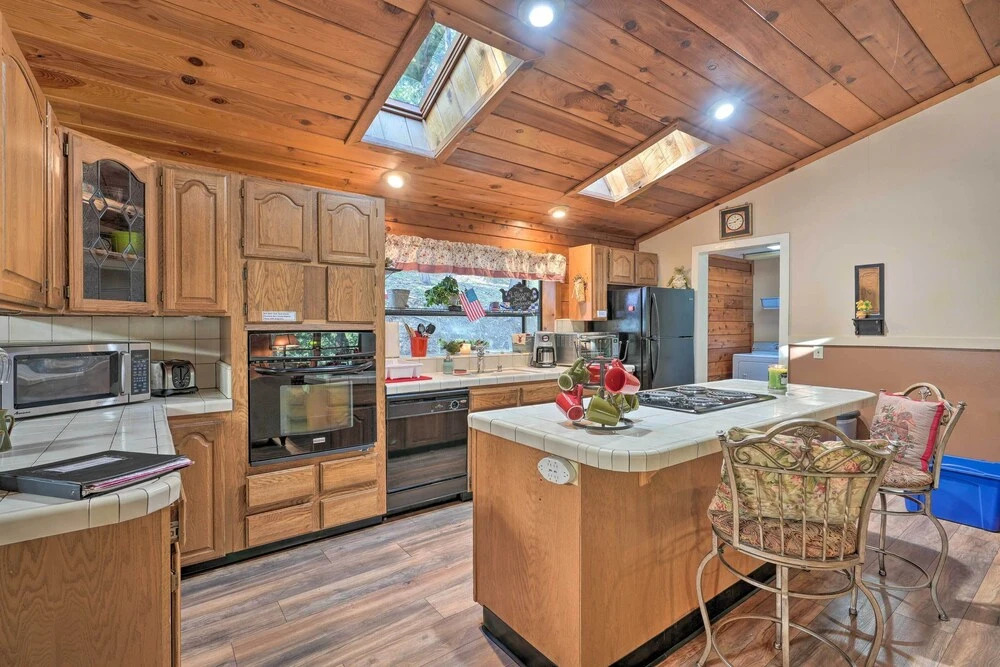 11 Mi to Apple Hill: Pollock Pines Resort Cabin - photo 15