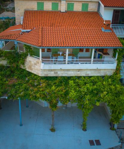 Villa Stina — 4-Star Luxury Hotel in None, Croatia