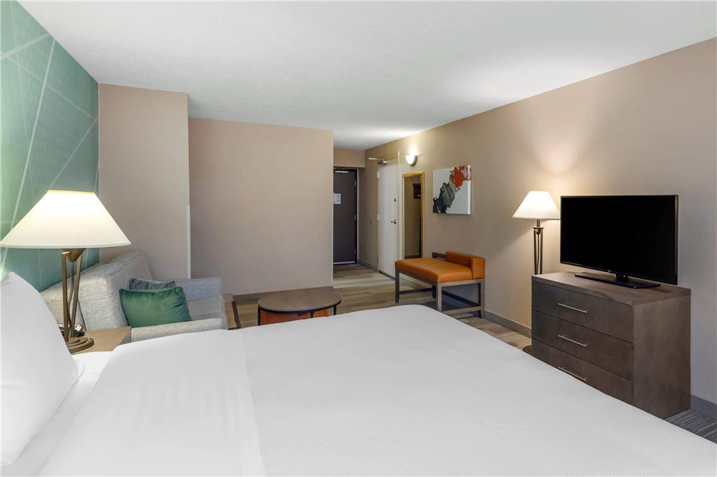Comfort Inn and Suites Boulder - photo 11
