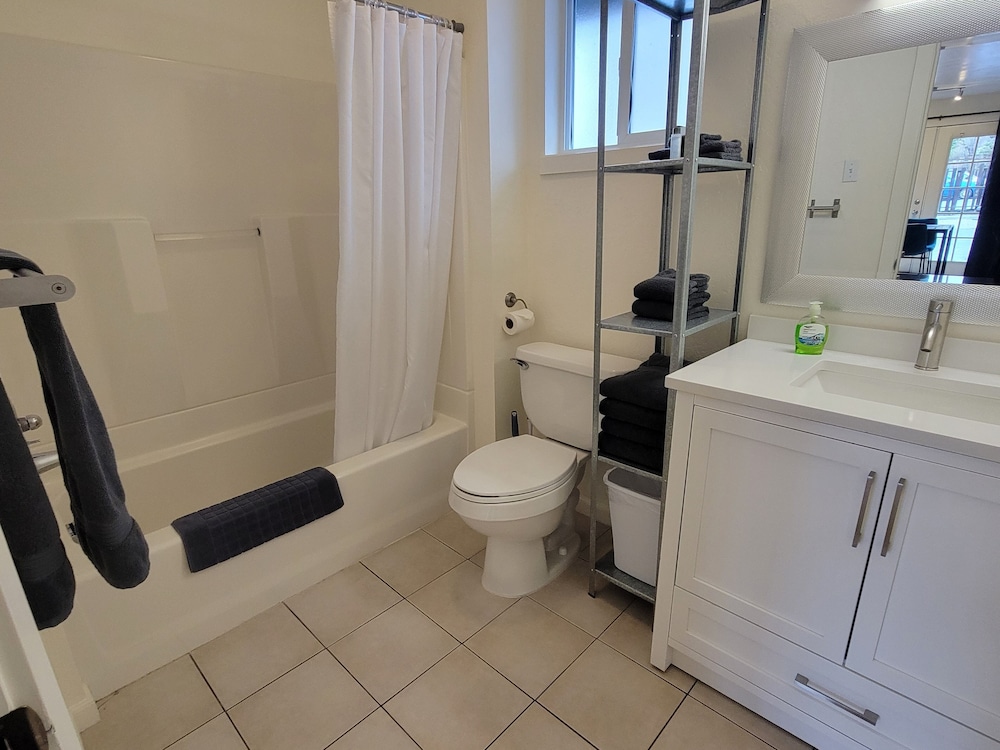 Hood River Suites Apartment Hotel - photo 52