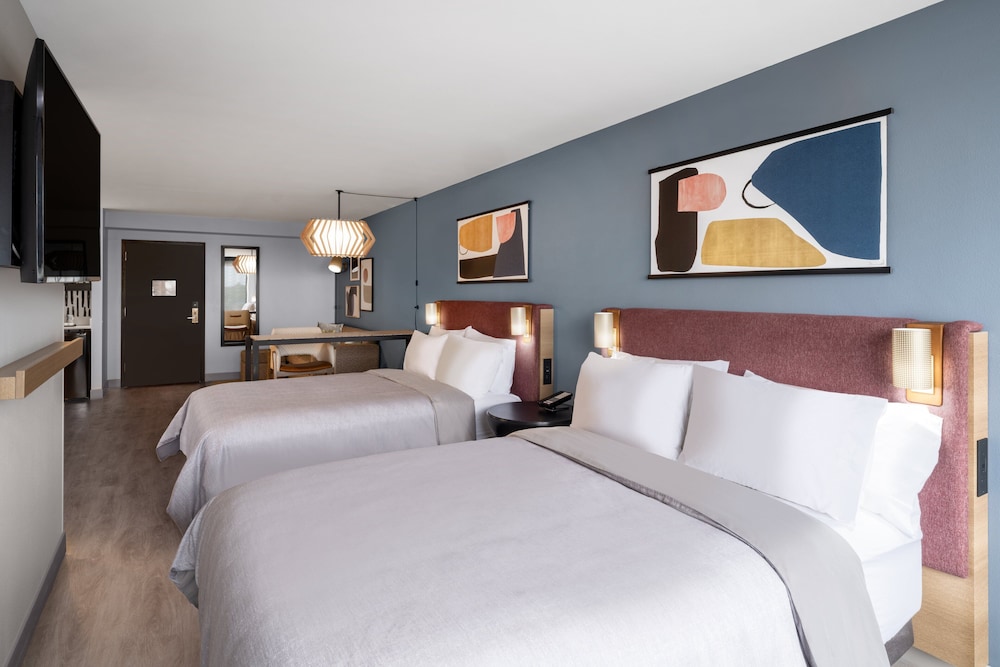 Atwell Suites Austin Airport by IHG - photo 31