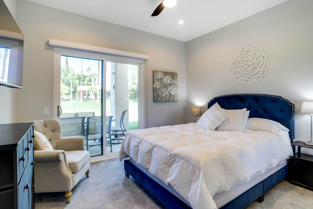 11 Mi to Coachella Valley: Pet friendly Home — 4-Star Luxury Hotel in Cathedral City, United States