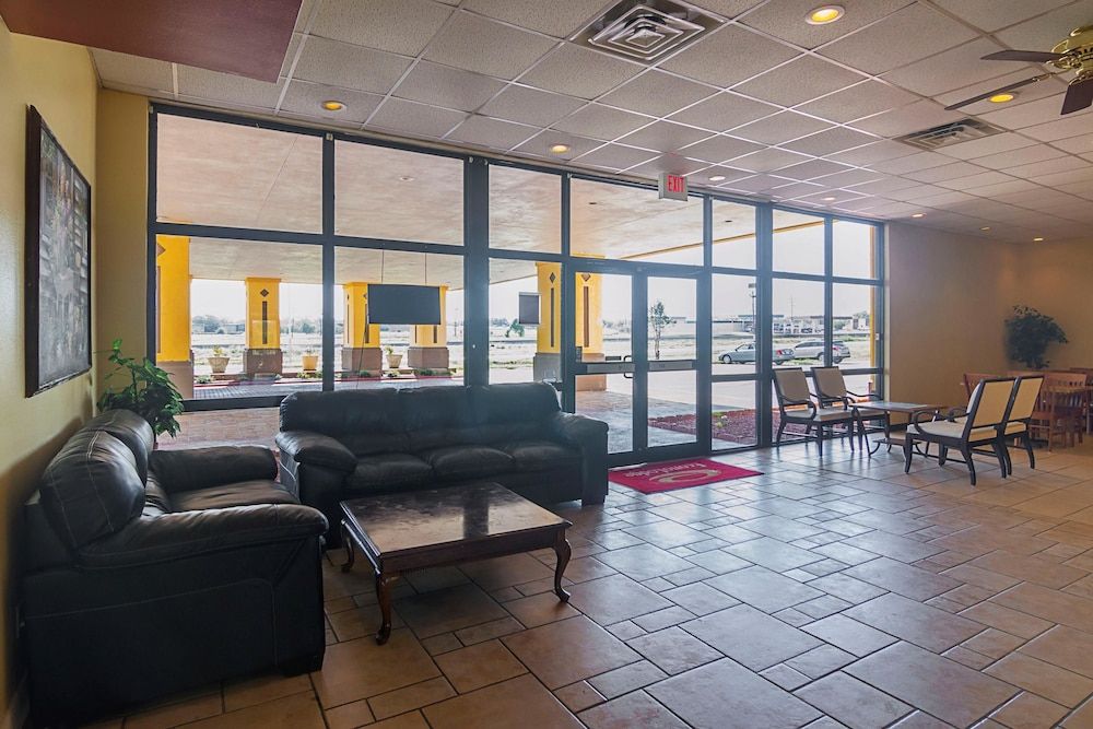 Hotel Super 8 Sulphur Springs - photo 22