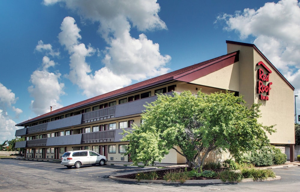 Red Roof Inn St Louis Westport Maryland Heights — hotel in Maryland Heights