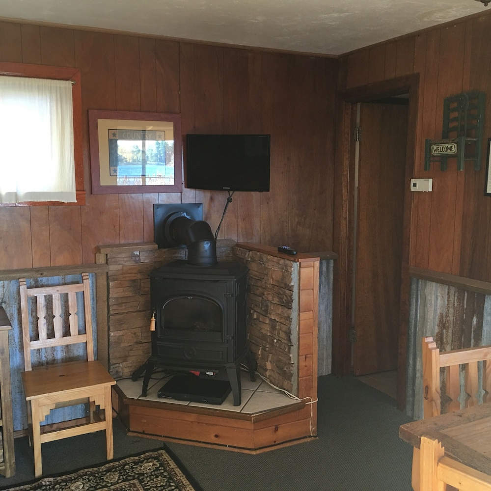 Rainbow's End Resort on Rainbow Lake - photo 42