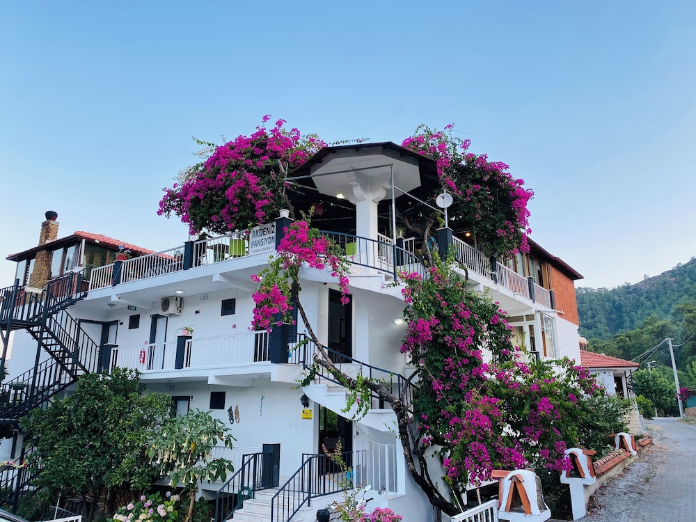 Akdeniz Pansiyon - carbon neutral hotel in Koycegiz