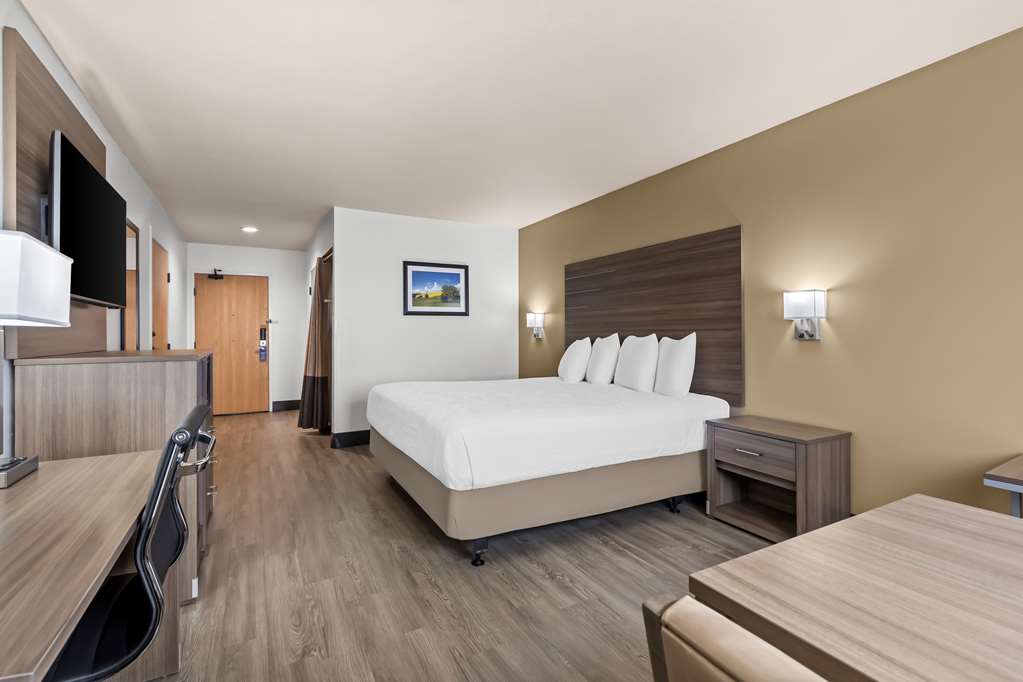 Best Western Plus Caldwell Inn & Suites - photo 17