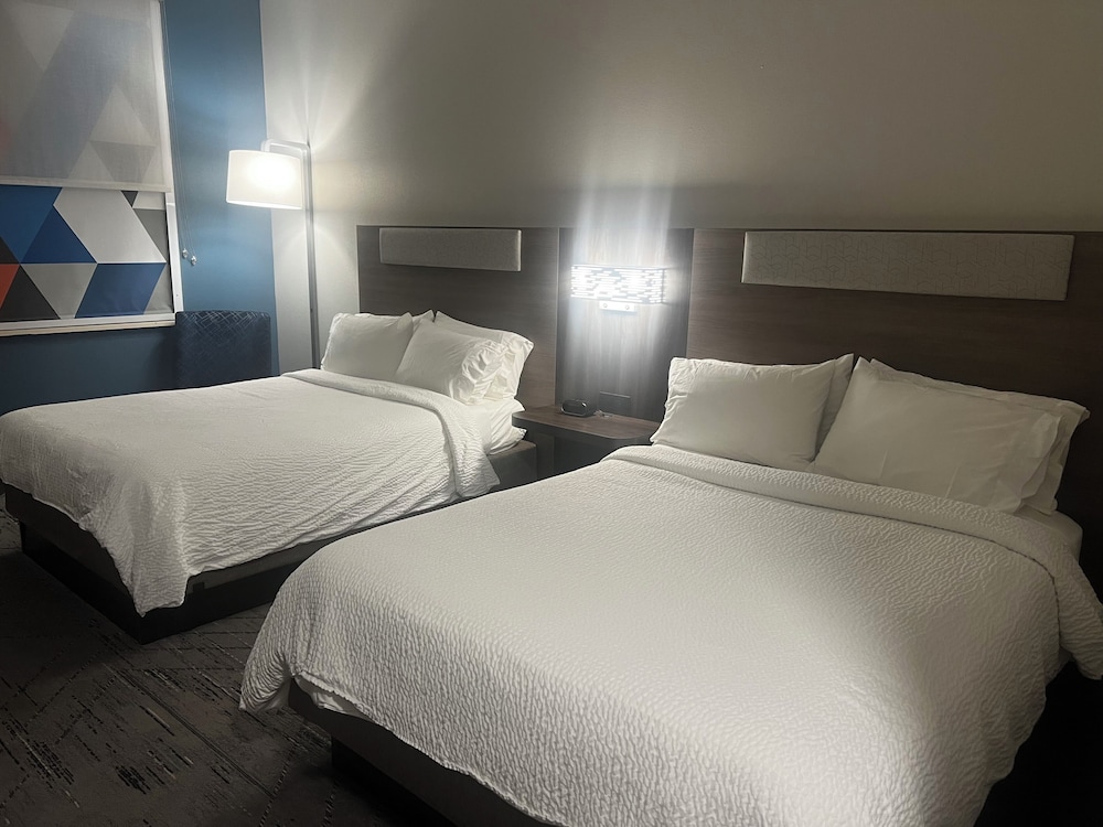 Holiday Inn Express & Suites Oklahoma City NW Quail Springs by IHG - photo 19