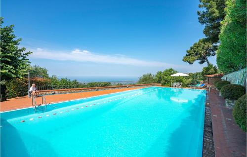 2 Bedroom Nice Home In Camaiore Lu — 4-Star Luxury Hotel in Piano Di Mommio, Italy