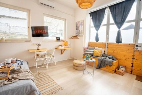 Funky Soul Studio 17361913 — Zirovnica
