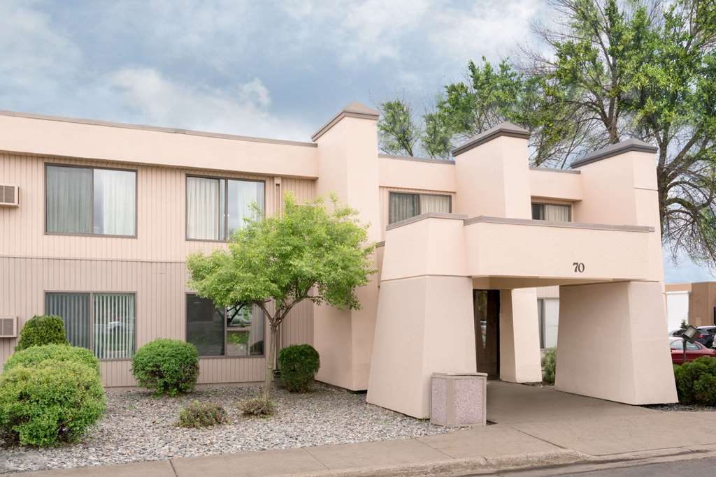 Days Inn By Wyndham St Cloud — Saint Cloud