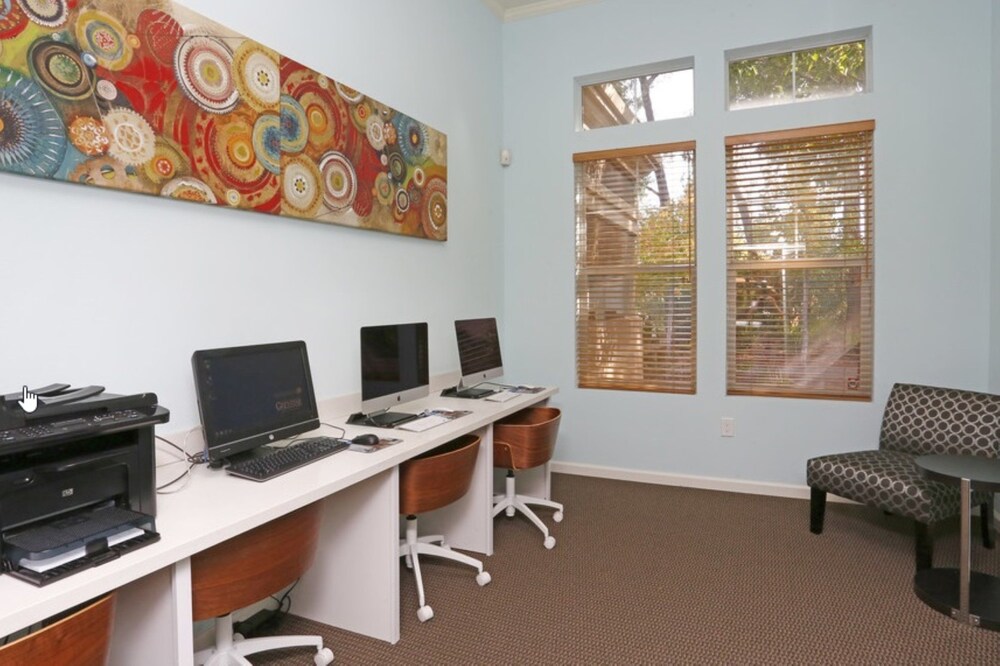 Global Luxury Suites in Cupertino - photo 29