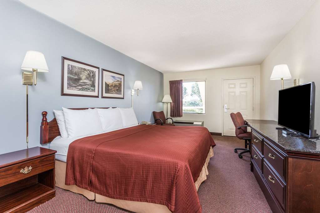 Days Inn by Wyndham Royston - photo 6
