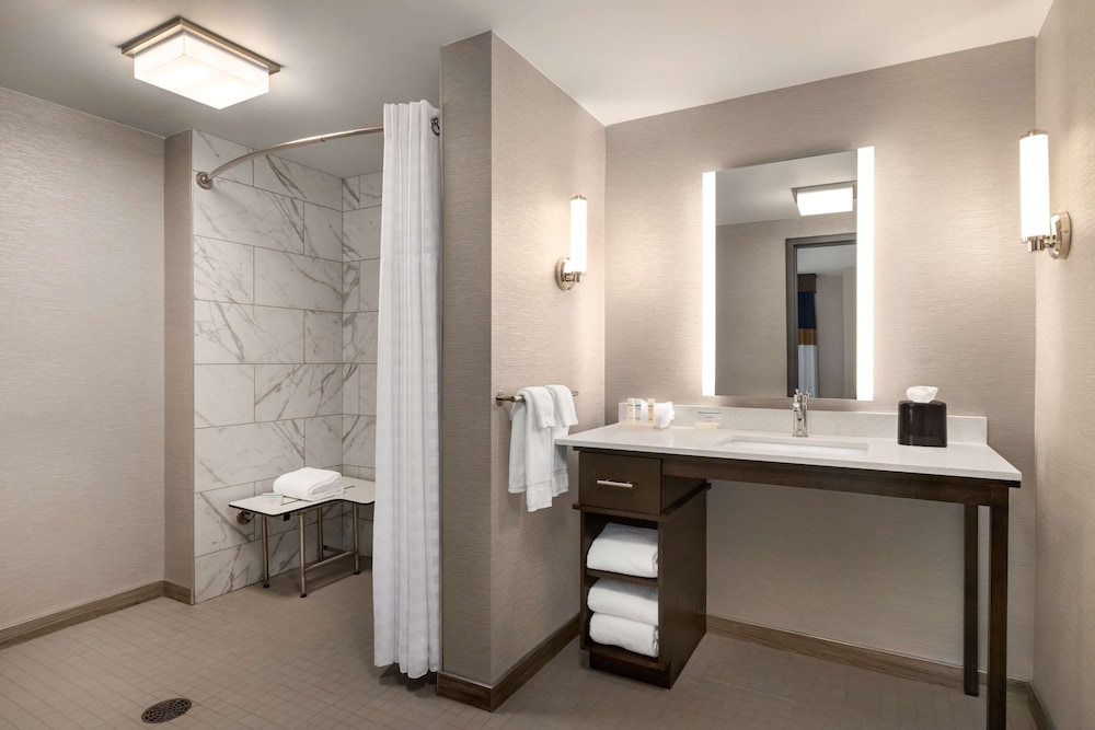 Homewood Suites by Hilton Indianapolis Downtown IUPUI - photo 33