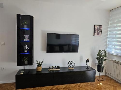 Apartman Laura — 4-Star Luxury Hotel in Karlovac, Croatia