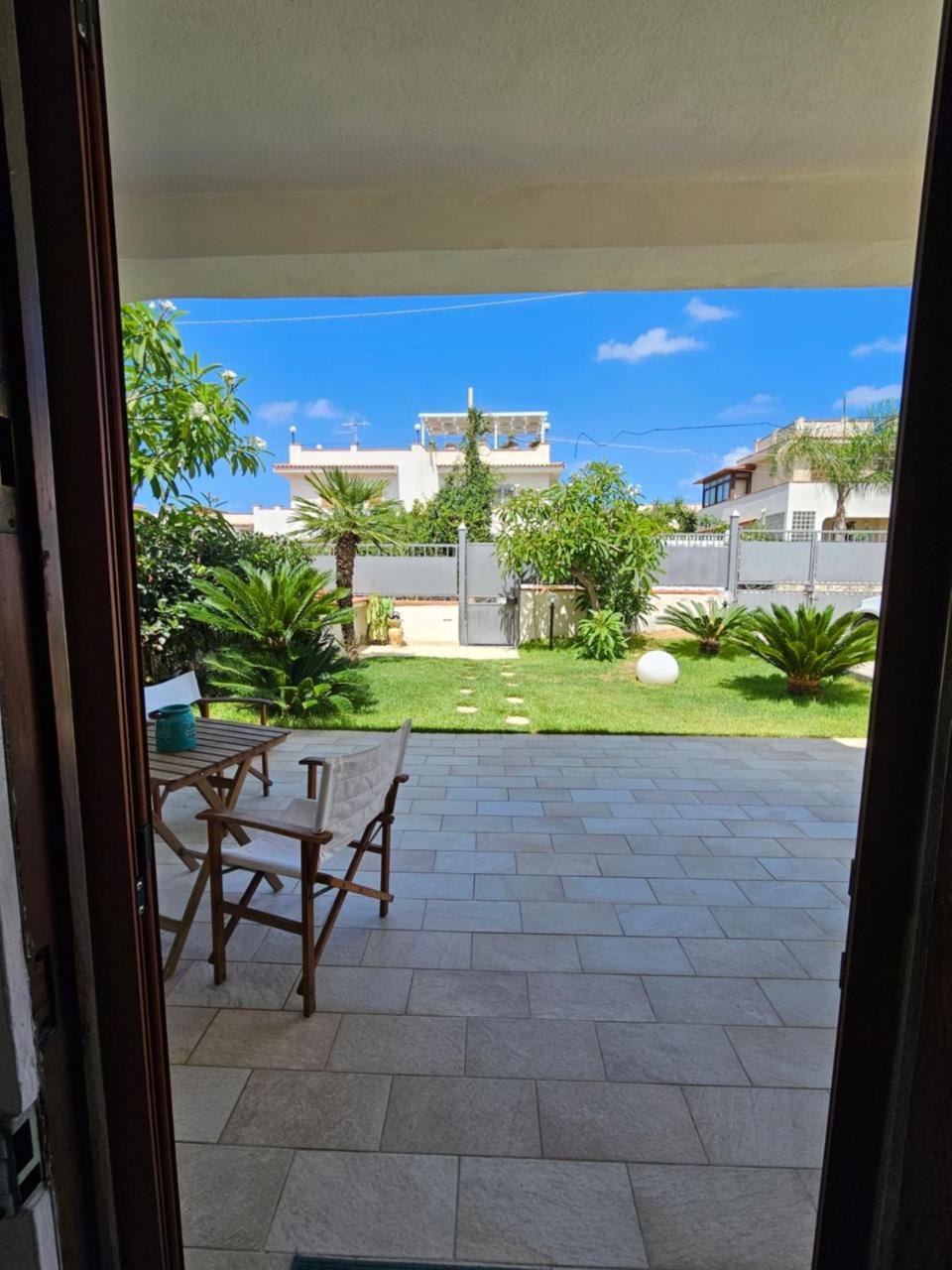 IsolaHome — hotel in Isola Delle Femmine