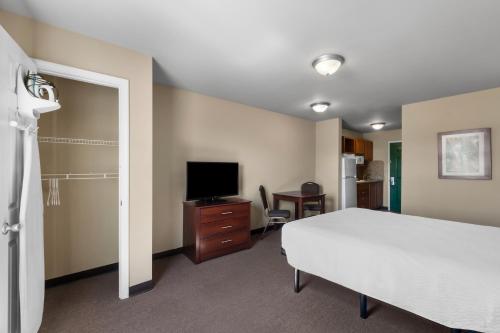Risewell Kitchen Suites Pleasanton - photo 10