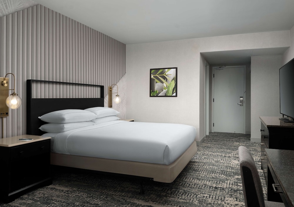 Hotel Fera Anaheim a DoubleTree by Hilton - photo 11