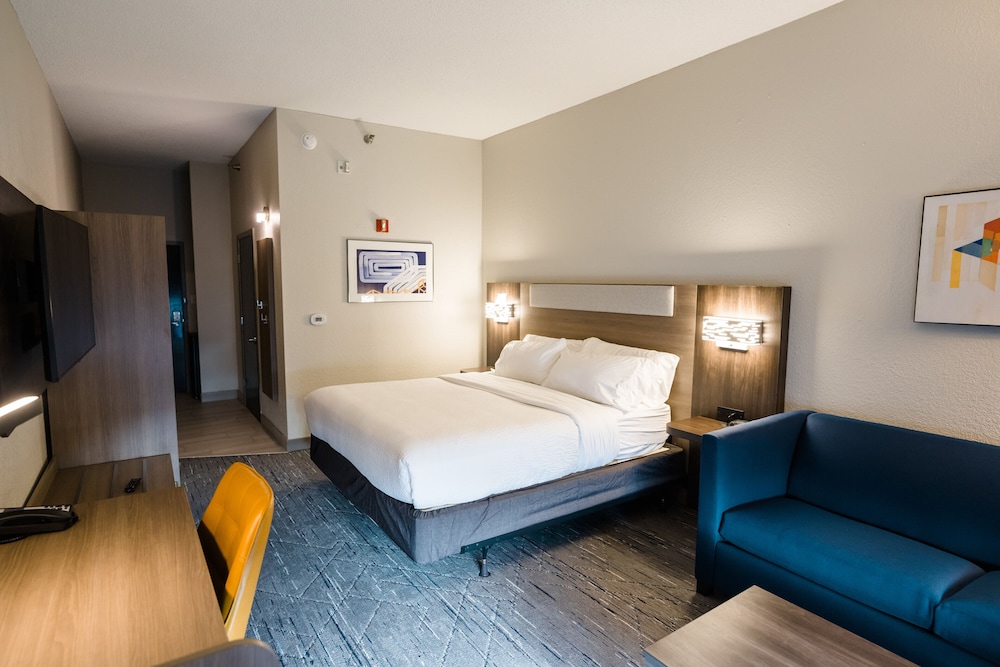 Holiday Inn Express & Suites Knoxville North I 75 Exit 112 by IHG - photo 18