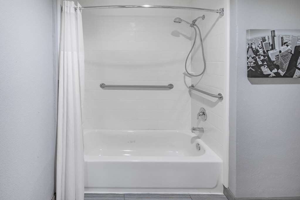 La Quinta Inn & Suites by Wyndham Houston Southwest - photo 20