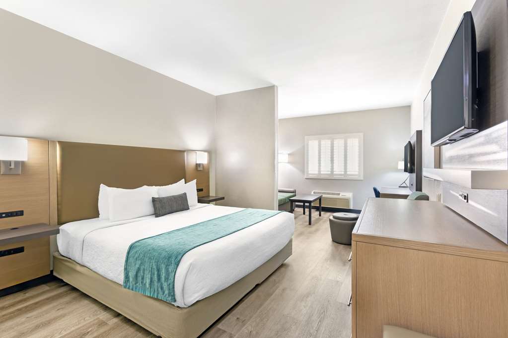 Best Western Plus Safford - photo 24