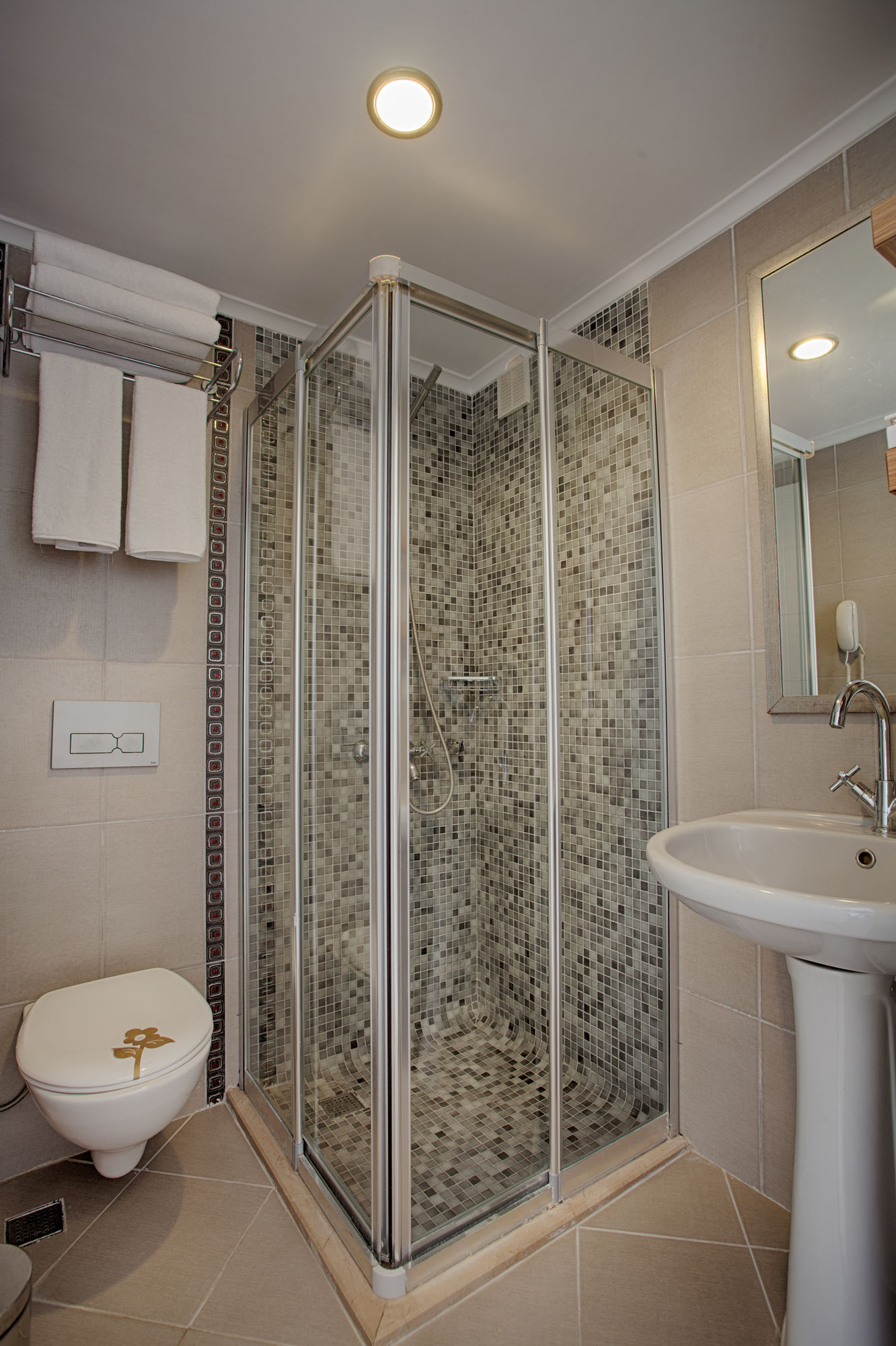 Adin Beach Hotel in Alanya, Turkey