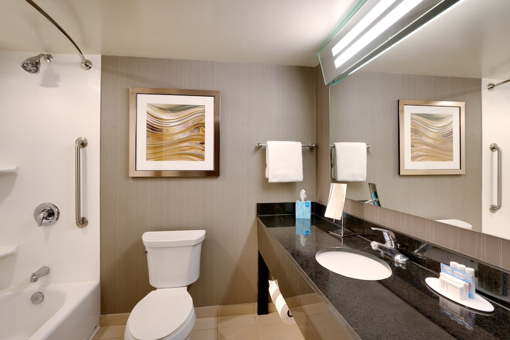 Courtyard by Marriott Charlotte Airport LoSo - photo 17