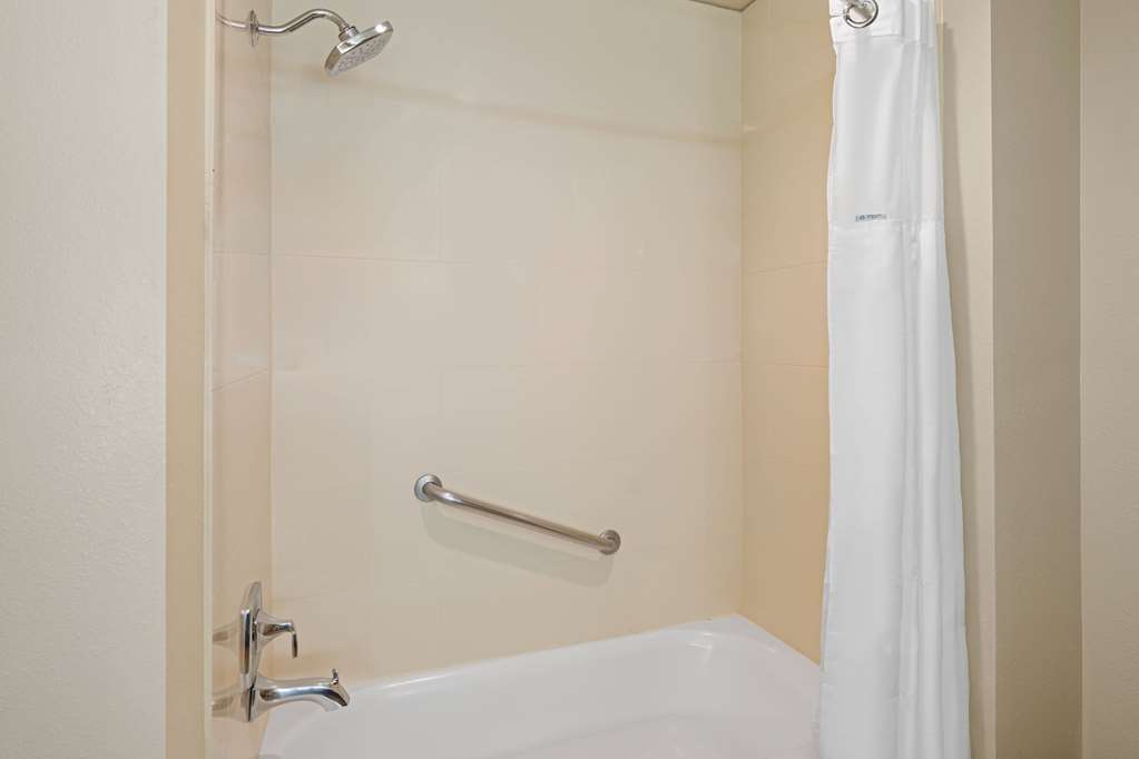 La Quinta Inn & Suites by Wyndham Idaho Falls Ammon - photo 46