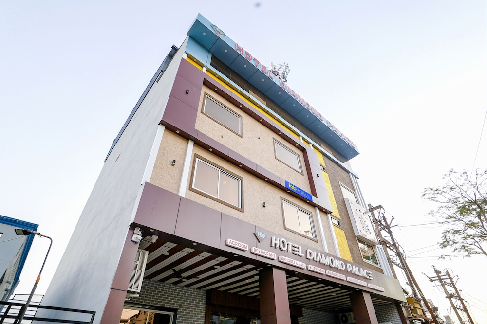 Fabhotel Prime Diamond Palace in Bhopal, India
