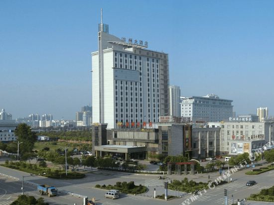 Hongzhou Hotel - last minute hotel in Fengcheng