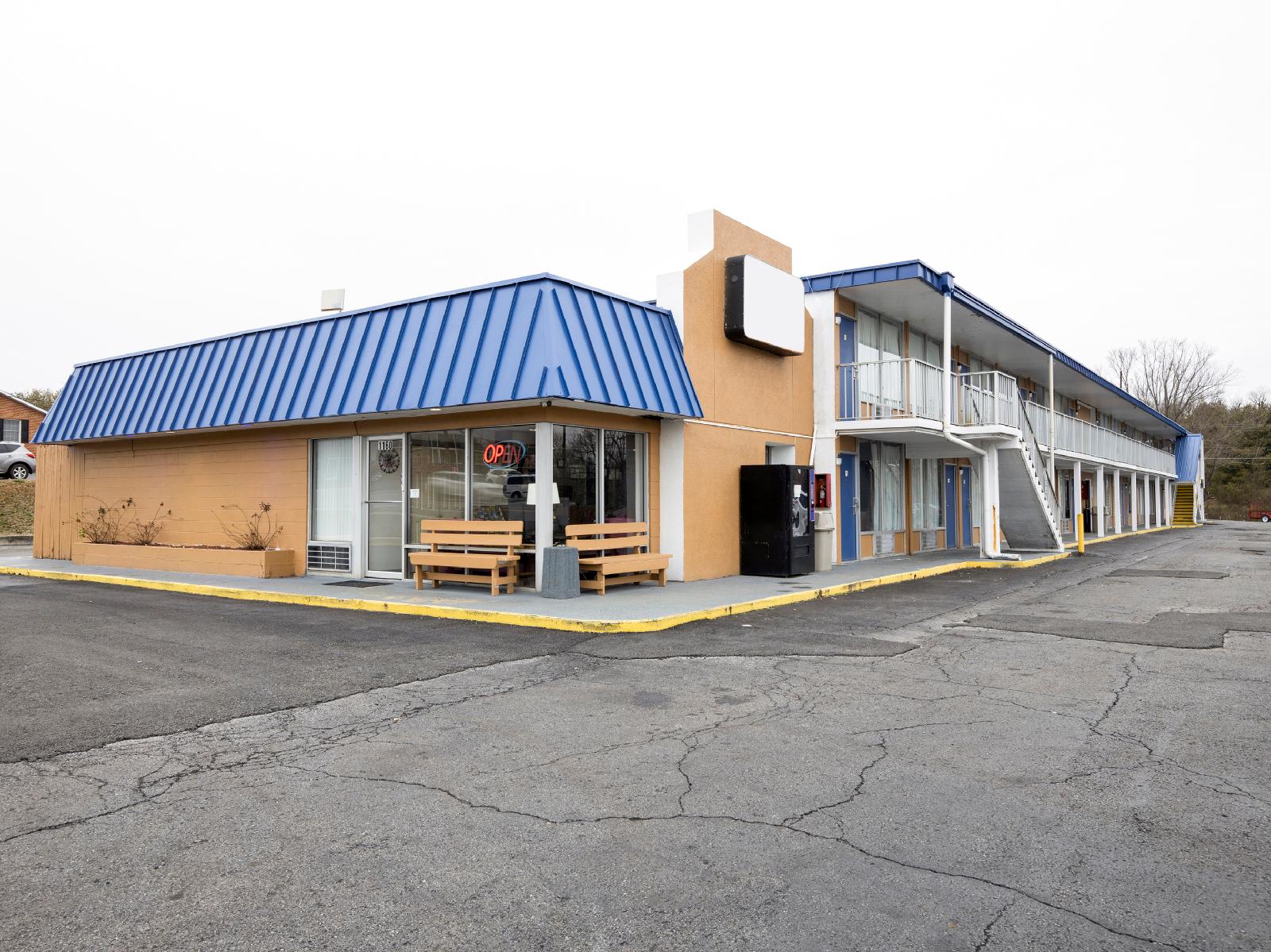 Studio 6 Suites Wytheville VA - photo 2