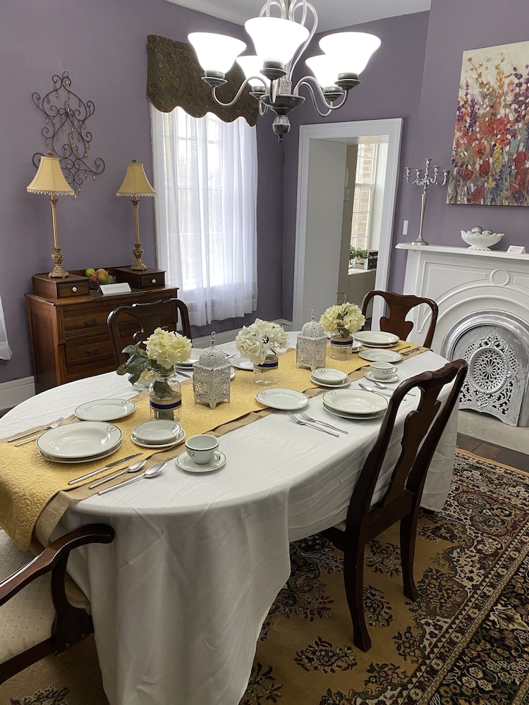 Historic McDonald Airbnb - photo 9