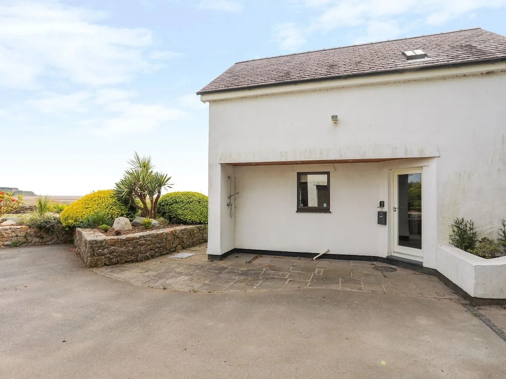 Pen y Lon in Benllech, United Kingdom