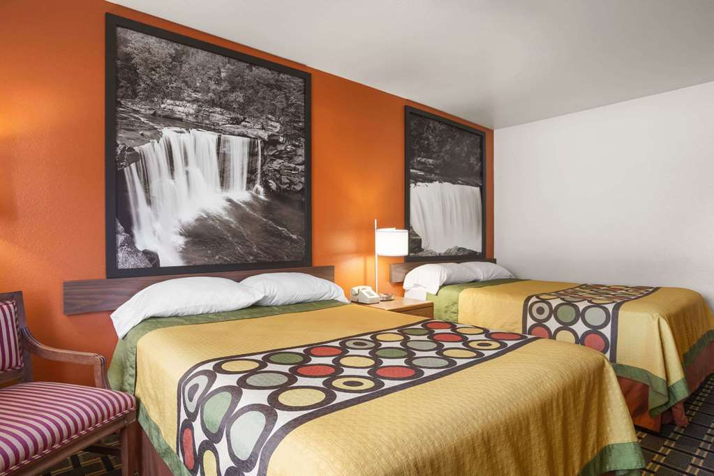 Super 8 by Wyndham Prestonsburg - photo 8