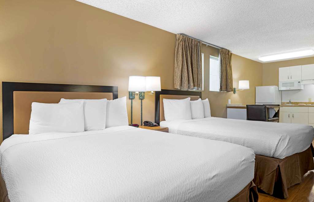 Extended Stay America Suites San Diego Fashion Valley - photo 19