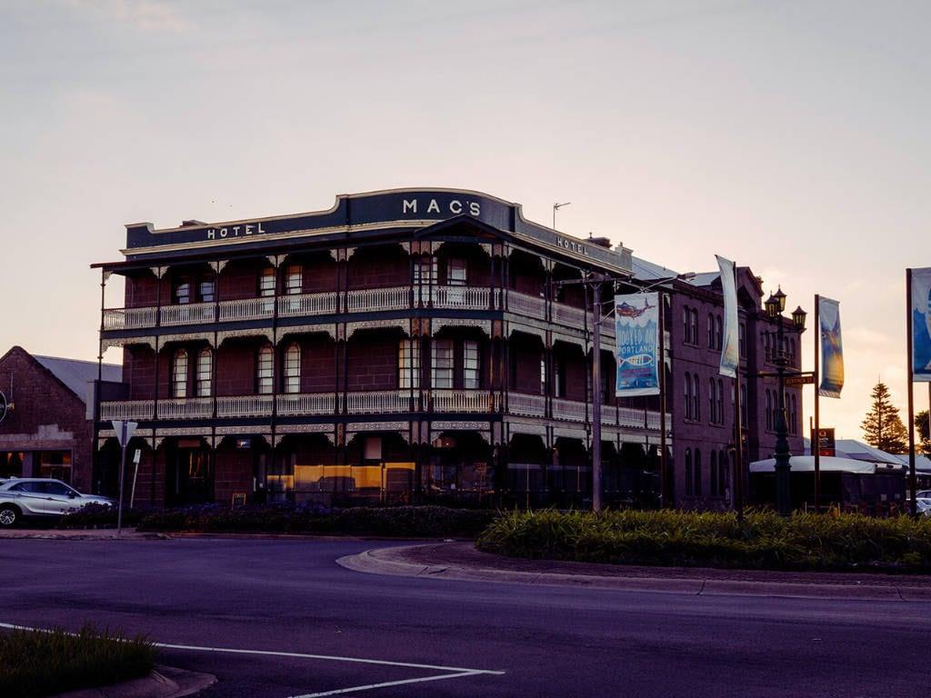 Quality Hotel Bentinck — Portland — photo 5