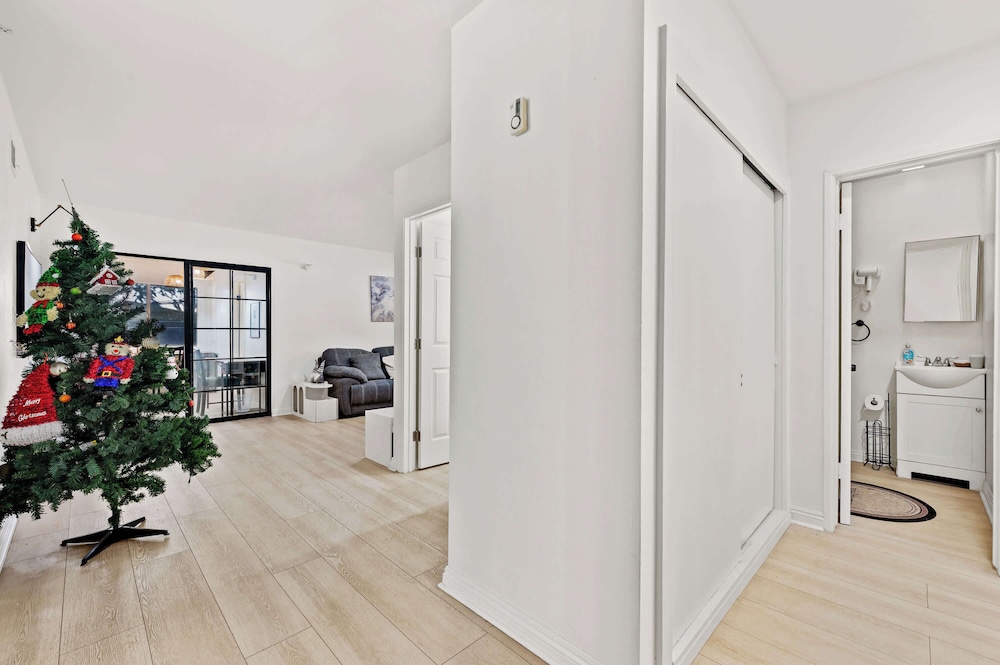 Newly Updated Family Retreat Safe Area Near Dtla — hotel in Monterey Park