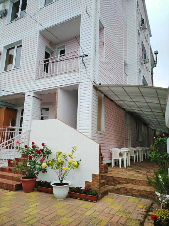 V Oblakakh - carbon neutral hotel in Sochi