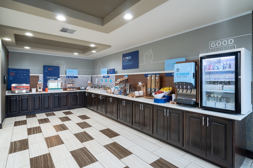 Holiday Inn Express & Suites Ashland by IHG - photo 28