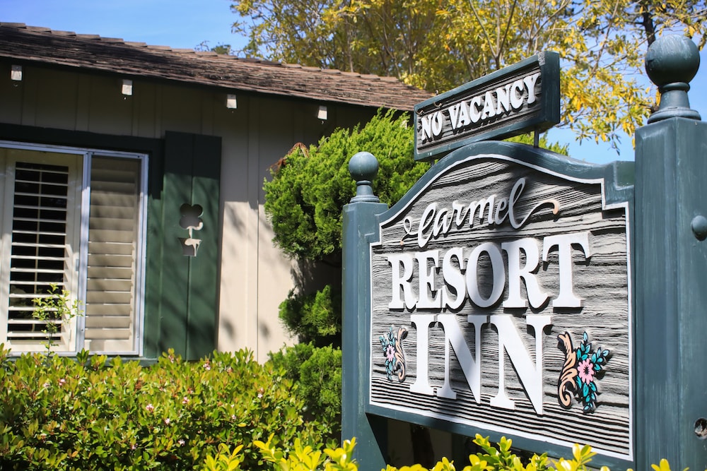 Carmel Resort Inn - photo 2