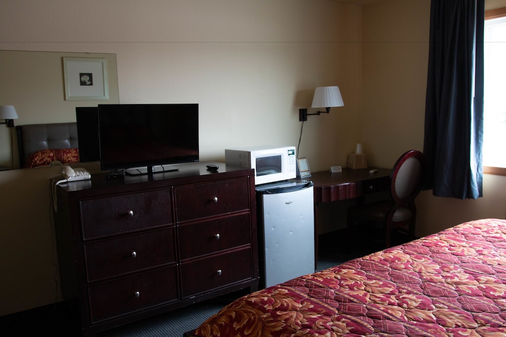 East Grand Inn - photo 15
