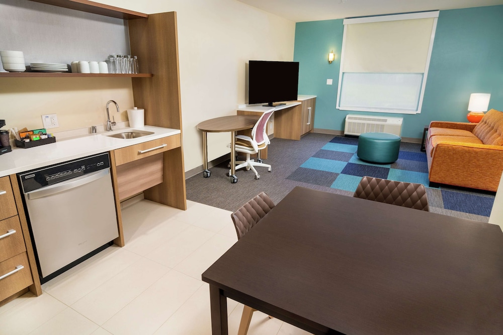 Home2 Suites by Hilton Roseville Sacramento - photo 11