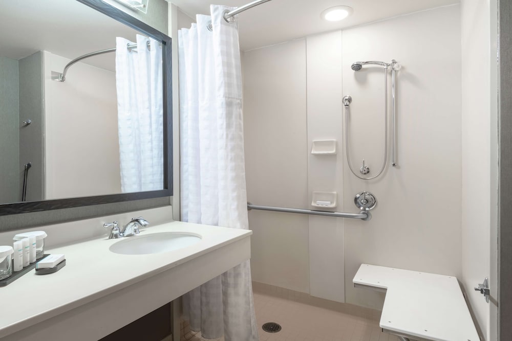 Embassy Suites Northwest Arkansas Hotel Spa & Convention - photo 46
